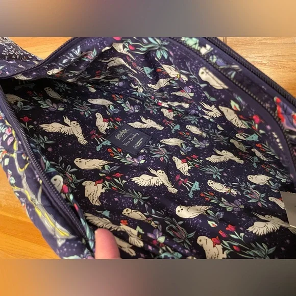 Vera Bradley X Harry Potter sling backpack Forbidden Forest NWT - Picture 5 of 5